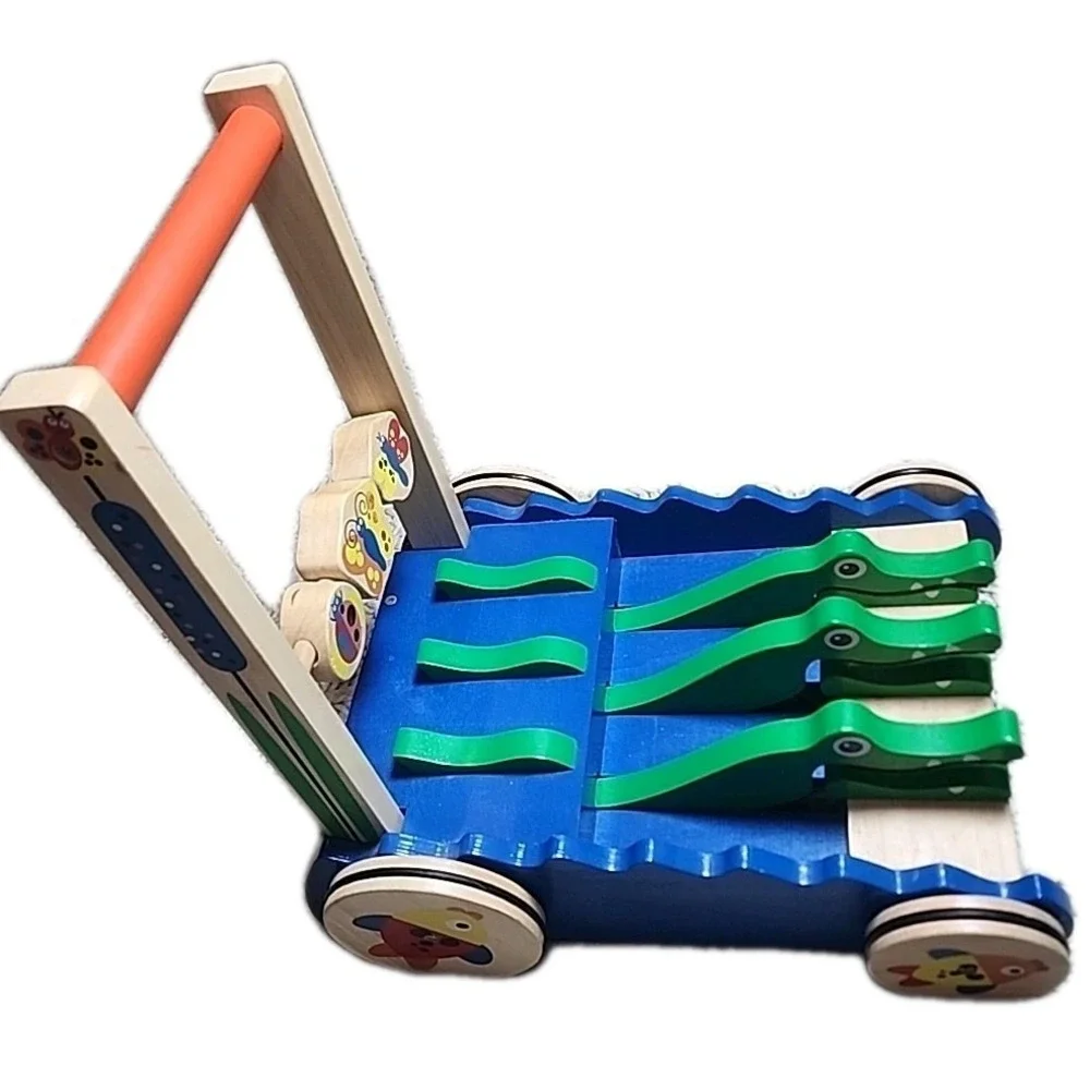 Melissa & Doug Deluxe Chomp and Clack Alligator Wooden Push Toy and Activity